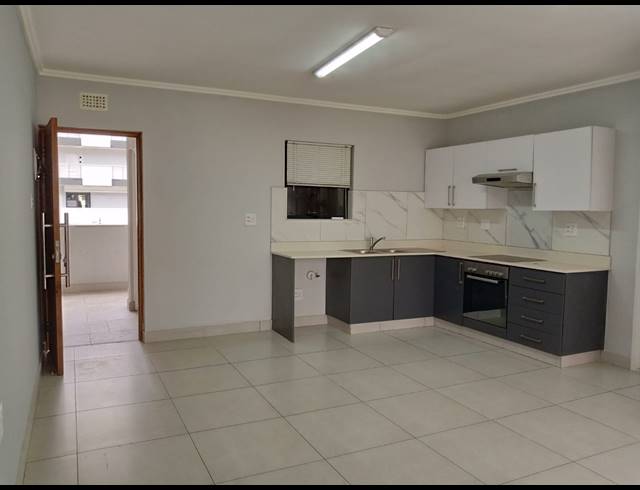 2 BEDROOM APARTMENT FOR SALE IN UMHLANGA RIDGE